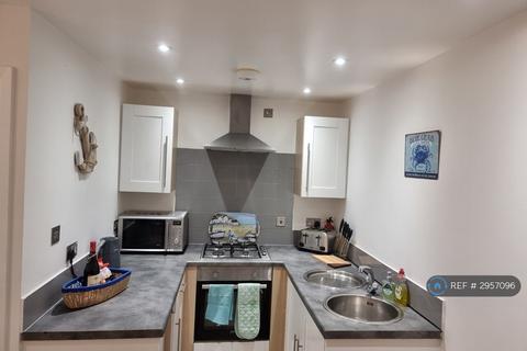 1 bedroom flat to rent, County Heights, Bournemouth, BH1
