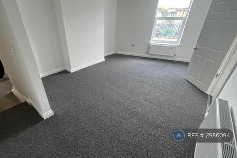 2 bedroom flat to rent, St Levans Rd, Plymouth, PL2