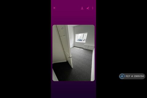 2 bedroom flat to rent, St Levans Rd, Plymouth, PL2