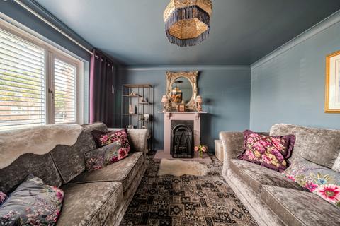 3 bedroom semi-detached house for sale, Cranwell Village, Lincolnshire NG34
