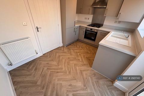 3 bedroom terraced house to rent, Craigleith Avenue, Loughborough, LE12