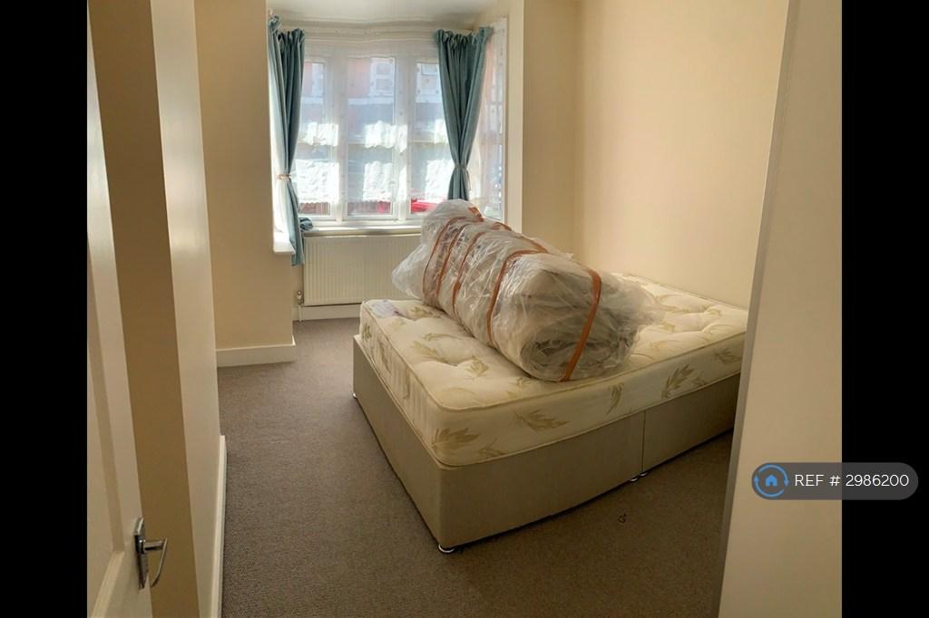 Apartment in Reading, Dee Park - View 4