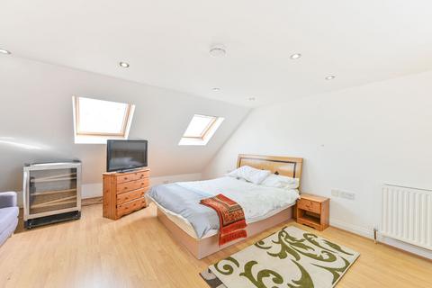 Vivian Avenue, Wembley, HA9