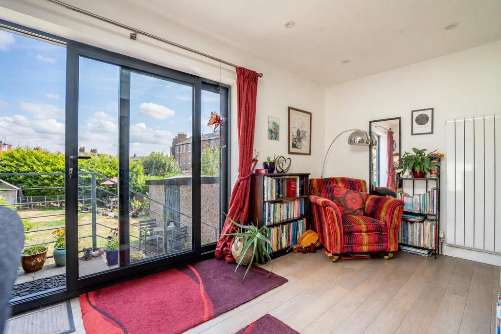 House in York - View 6
