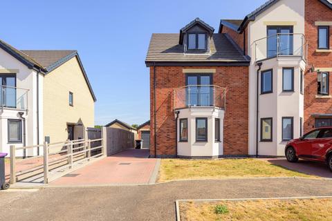 4 bedroom end of terrace house for sale, Greenland Square, Skegness PE25