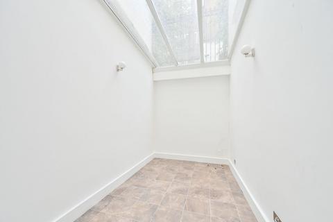 4 bedroom house to rent, Pembridge Road, Portobello, London, W11