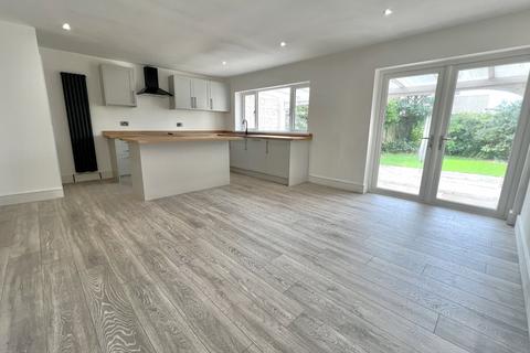 3 bedroom bungalow for sale, Ennerdale Avenue, Fleetwood FY7
