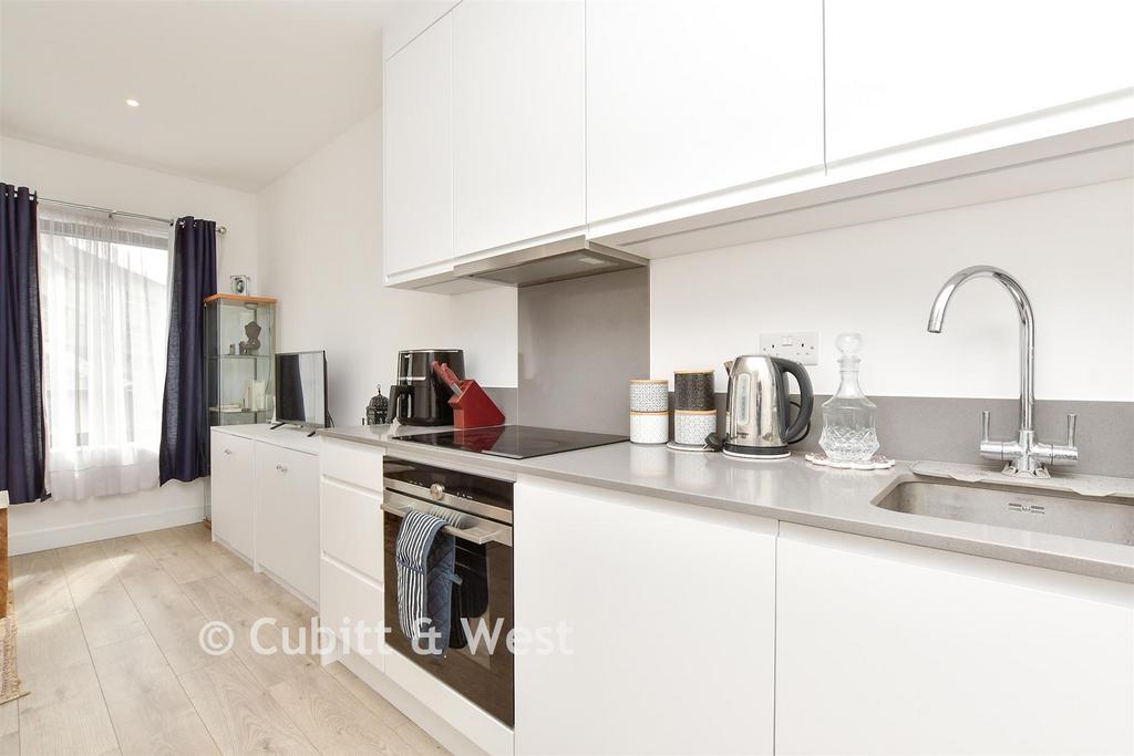 Kitchen / Living Room