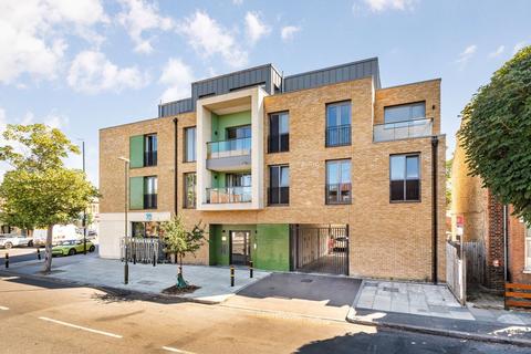 Haydon Park Road, London SW19