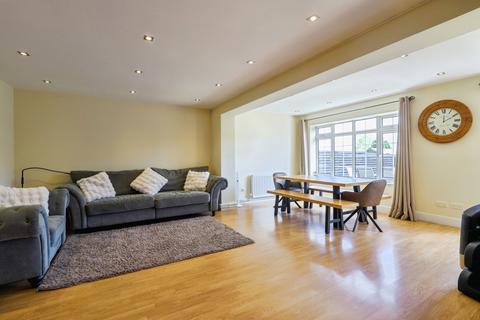3 bedroom terraced house for sale, Southwark Road, ROCHESTER, Kent, ME2