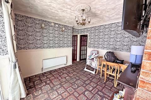 2 bedroom bungalow for sale, Manor Avenue, Great Wyrley, Walsall, WS6