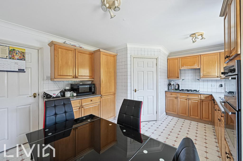 Cardinal close,12 45