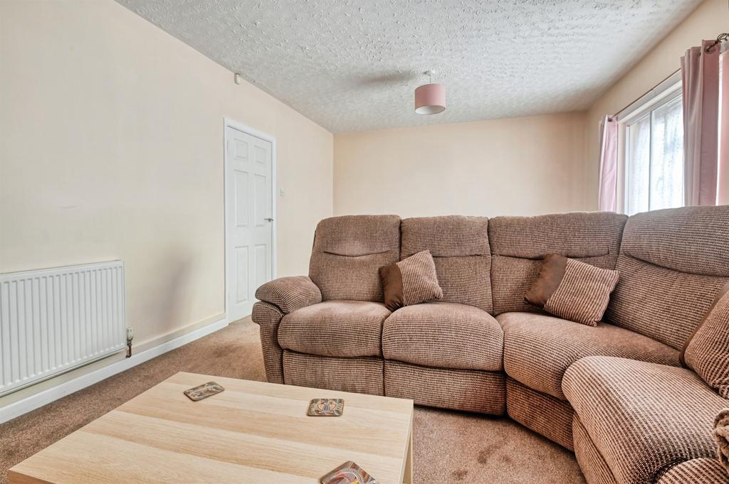 Apartment in Birmingham, Lyndon Green - View 3