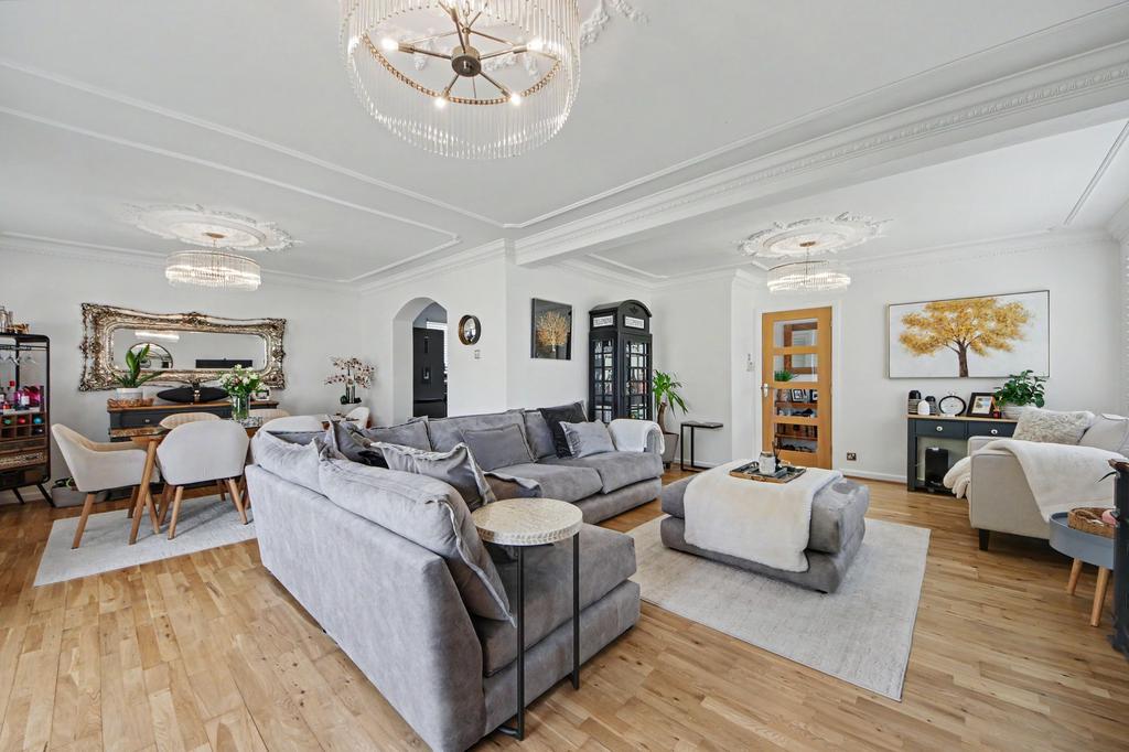 House in Southampton - View 2