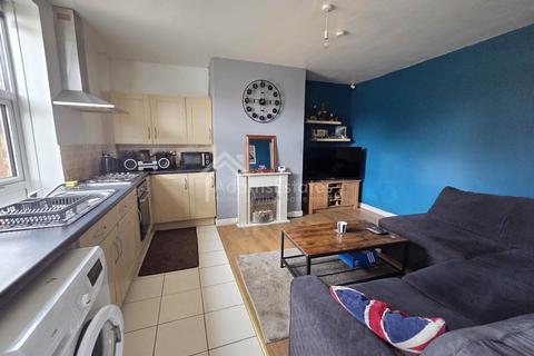 1 bedroom semi-detached house for sale, Edge Lane, Dewsbury