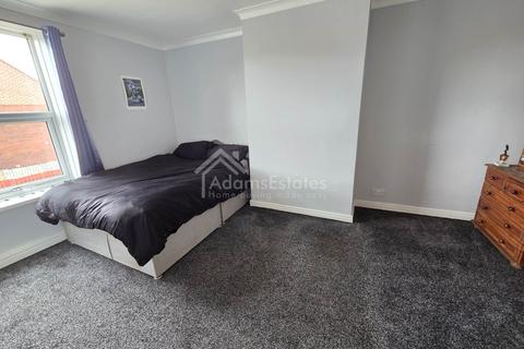 1 bedroom semi-detached house for sale, Edge Lane, Dewsbury