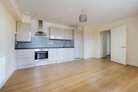 1 bedroom flat for sale, Challenge Court, Leatherhead, KT22