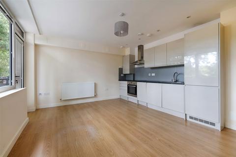 1 bedroom flat for sale, Challenge Court, Leatherhead, KT22