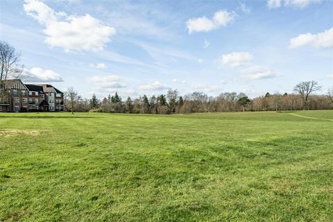 2 bedroom retirement property for sale, King George's Drive, Liphook