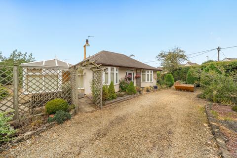 3 bedroom bungalow for sale, Shilton Road, Carterton, Oxfordshire