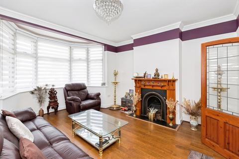 4 bedroom semi-detached house for sale, Brantwood Gardens, Ilford, IG4