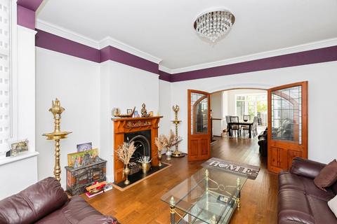 4 bedroom semi-detached house for sale, Brantwood Gardens, Ilford, IG4