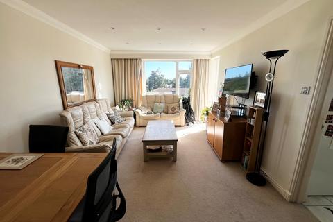 2 bedroom apartment to rent, Lindsay Road, Poole, BH13