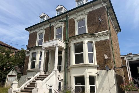 1 bedroom flat to rent, Harold Street, DOVER, CT16