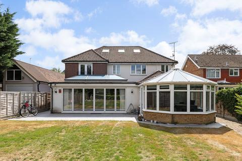 6 bedroom detached house for sale, Heathfield Road, Bushey, WD23