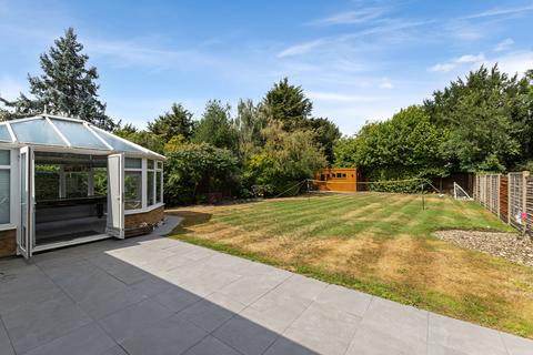 6 bedroom detached house for sale, Heathfield Road, Bushey, WD23