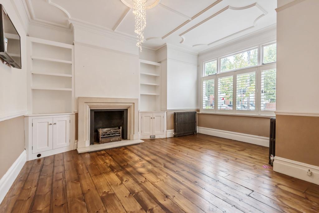 House in London - View 2
