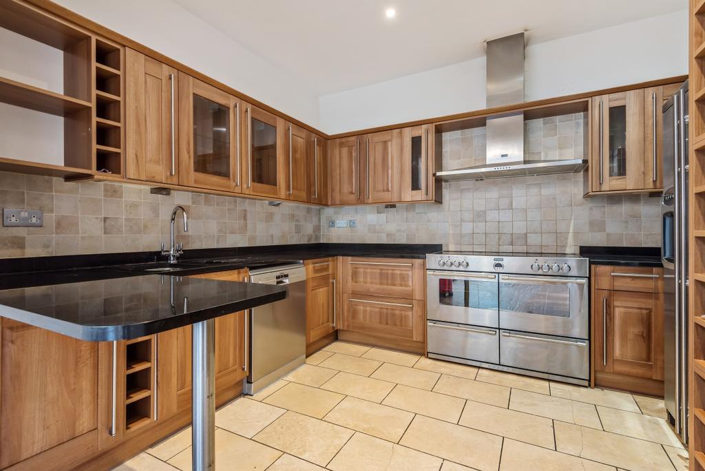 House in London - View 3