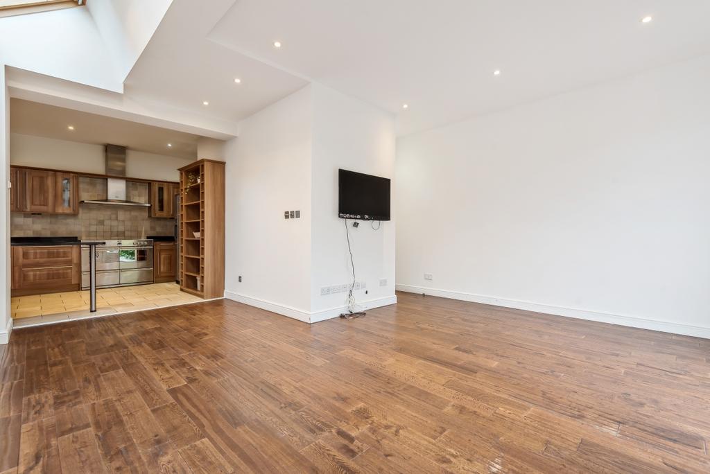 House in London - View 4