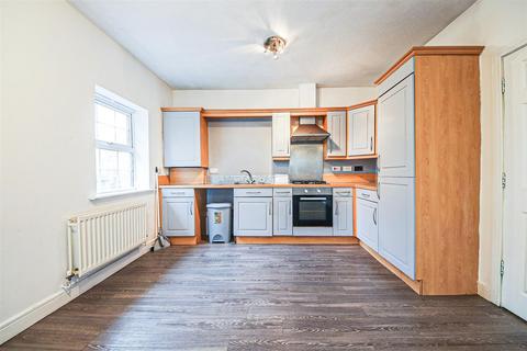 2 bedroom apartment to rent, Abington Drive, Southport PR9