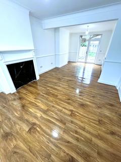 3 bedroom terraced house to rent, Eton Road, Ilford IG1