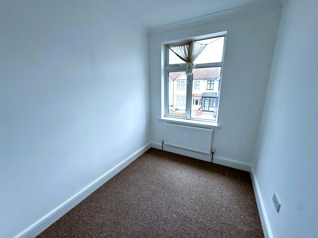 House in Ilford - View 4