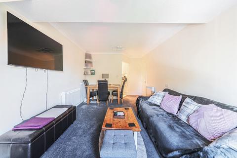 1 bedroom retirement property for sale, Pinewood Court, Hampshire GU51
