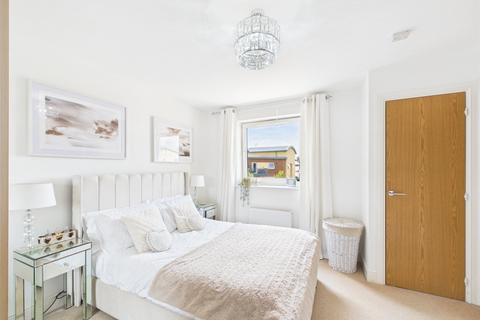 undefined, Longhorn Avenue, Gloucester, Gloucestershire, GL1
