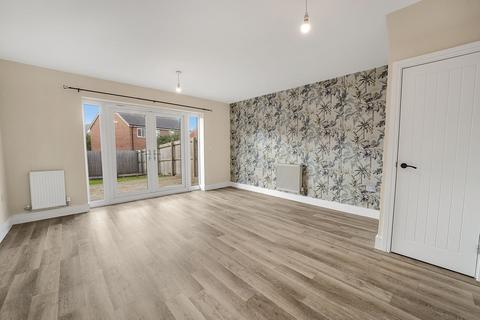 3 bedroom end of terrace house to rent, Deltic Close, Newton-Le-Willows, WA12