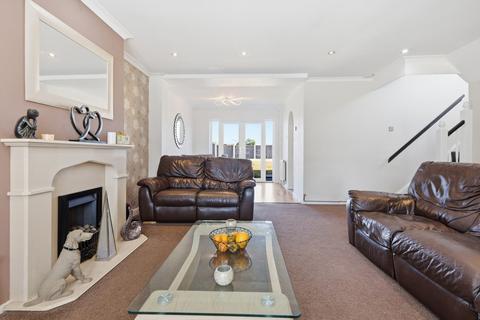 4 bedroom detached house for sale, Victoria Drive, Southend-on-sea, SS3