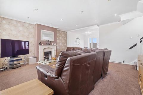 4 bedroom detached house for sale, Victoria Drive, Southend-on-sea, SS3