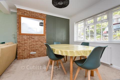 Northwood Avenue, Purley CR8