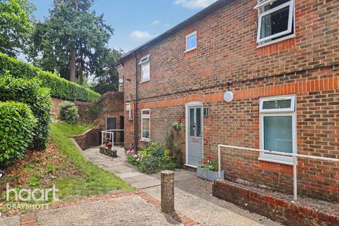 undefined, George Denyer Close, Haslemere