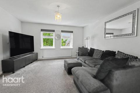 undefined, George Denyer Close, Haslemere