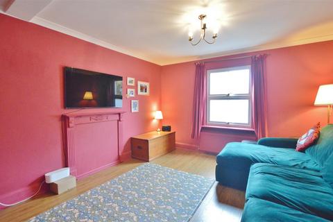 2 bedroom end of terrace house for sale, Vale Grove, Slough