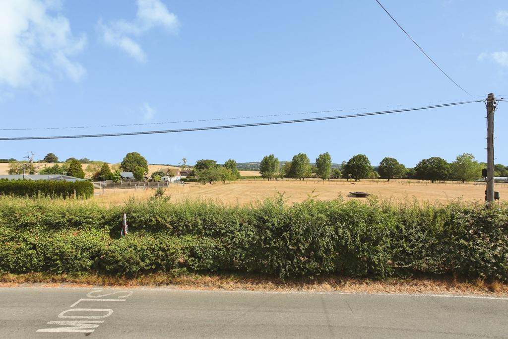 House in Tonbridge - View 3
