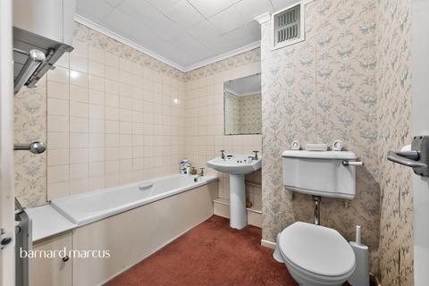 3 bedroom terraced house for sale, Collingwood Road, Sutton