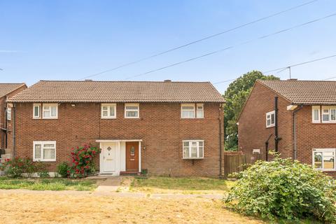 3 bedroom semi-detached house for sale, Mountside, Stanmore
