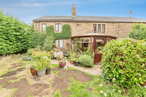 4 bedroom detached house for sale, Causeway, Foulridge, Lancashire, BB8