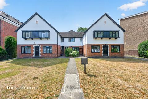 2 bedroom ground floor flat for sale, Grove Road, Sutton